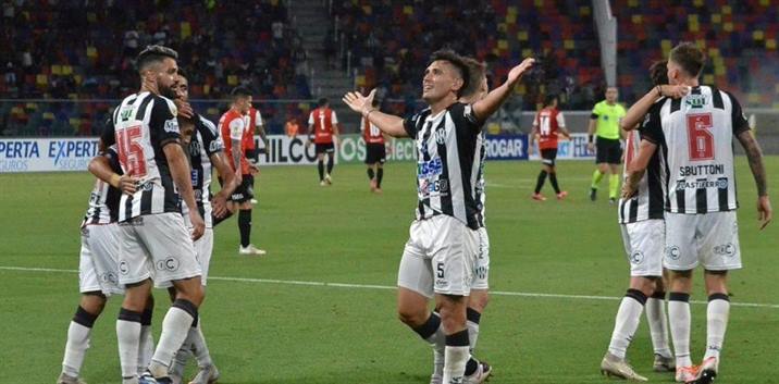 Golazo de Vega y tres puntos valiosos para el Ferro