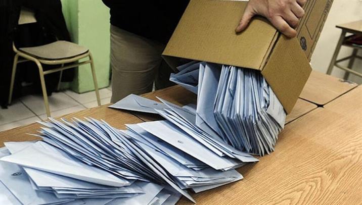 Escándalo en V. Atamisqui: Dos candidatos se proclaman ganadores