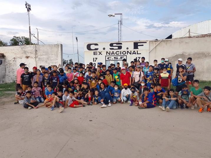 Niños de Colonia El Simbolar participaron de un encuentro en Fernández Niños de Colonia El Simbolar participaron de un encuentro en Fernández