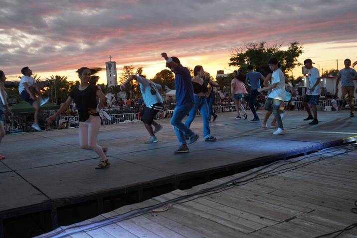 Promocionan el Festival Santiagueño de la Tradición con una gira artística