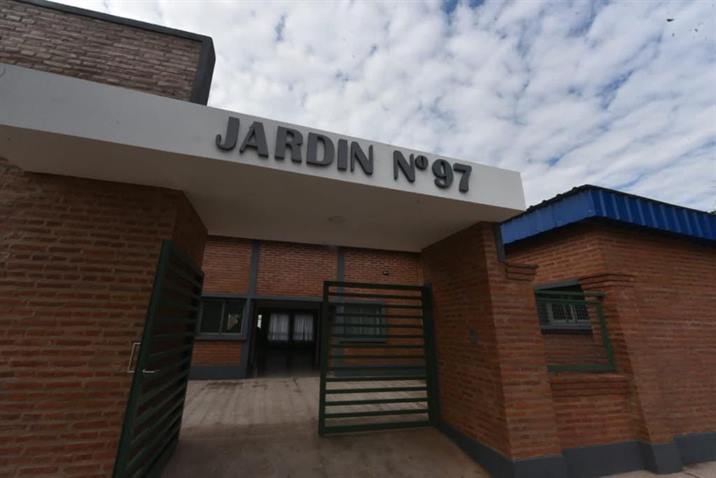 Santiago cerró el ciclo lectivo 2021 con nuevas escuelas y jardines