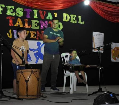 Jóvenes de Fernández mostraron su gran talento Jóvenes de Fernández mostraron su gran talento