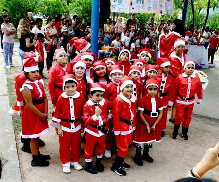 Niños de Tintina festejaron con toda la comunidad