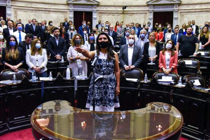Nilda Moyano asumió como diputada nacional en reemplazo de Silvia Sayago Nilda Moyano asumió como diputada nacional en reemplazo de Silvia Sayago