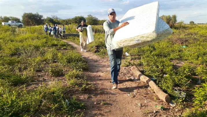 Quimilí: Entregan asistencia a familias afectadas por la tormenta Quimilí: Entregan asistencia a familias afectadas por la tormenta