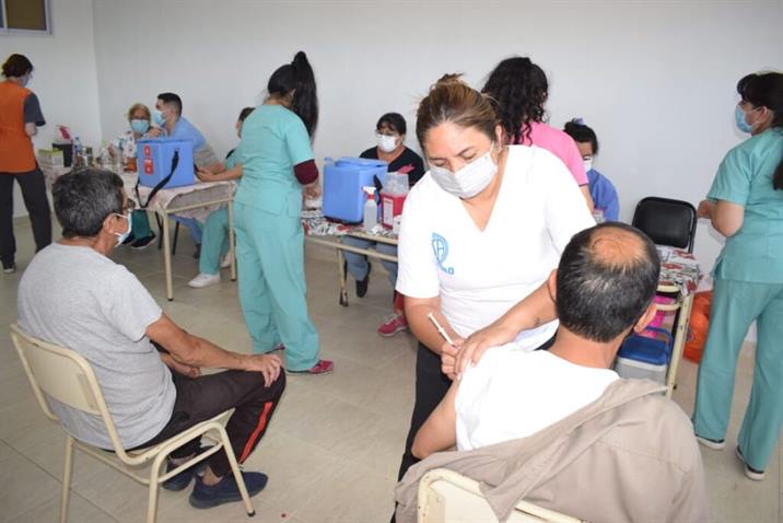 Covid: Así continuará la vacunación con tercera dosis Covid: Así continuará la vacunación con tercera dosis