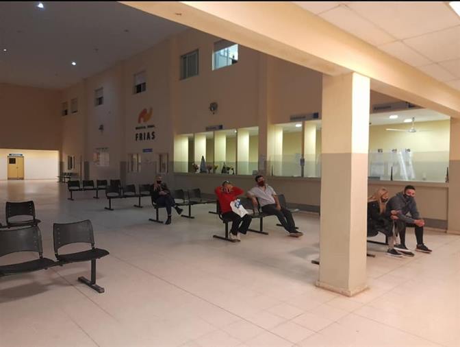 Frías: La mitad del personal del Hospital Zonal está aislado