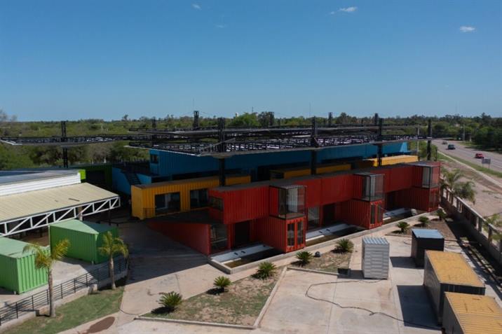 Santiago tendrá un shopping sustentable construido con contenedores
