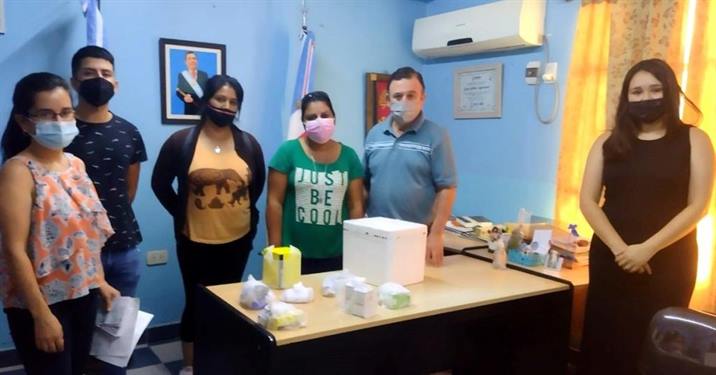 Entregan medicamentos a vecinos de Pinto Entregan medicamentos a vecinos de Pinto