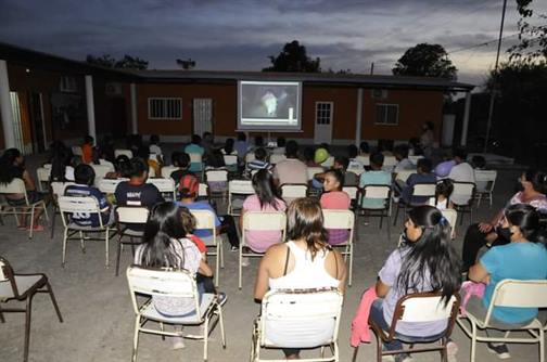 Un “Cine sobre ruedas” llegará a distintos parajes de Robles Un “Cine sobre ruedas” llegará a distintos parajes de Robles
