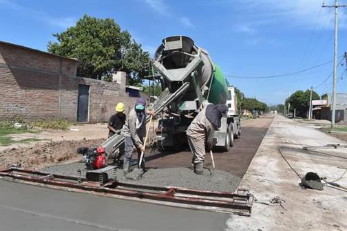 Ejecutan nuevas obras de pavimento en Frías