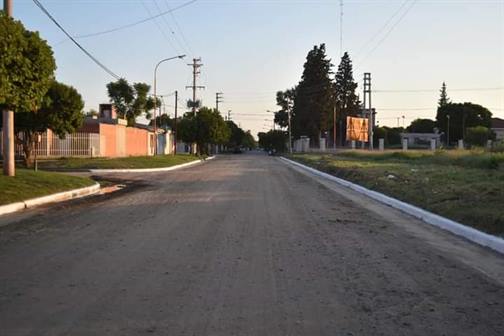 Culminó una nueva obra de cordón cuneta en Frías Culminó una nueva obra de cordón cuneta en Frías