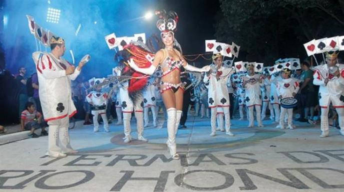 Fin de semana a puro carnaval en Las Termas Fin de semana a puro carnaval en Las Termas