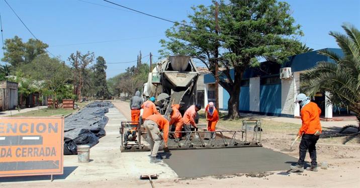 Pinteños celebran el pronto inicio de más obras de pavimentación Pinteños celebran el pronto inicio de más obras de pavimentación
