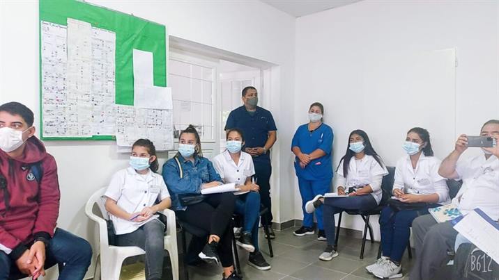 Estudiantes de Enfermería realizan pasantías en Caps de barrios capitalinos Estudiantes de Enfermería realizan pasantías en Caps de barrios capitalinos
