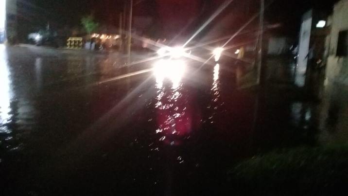 Lluvia, viento y granizo sorprendieron a los añatuyenses