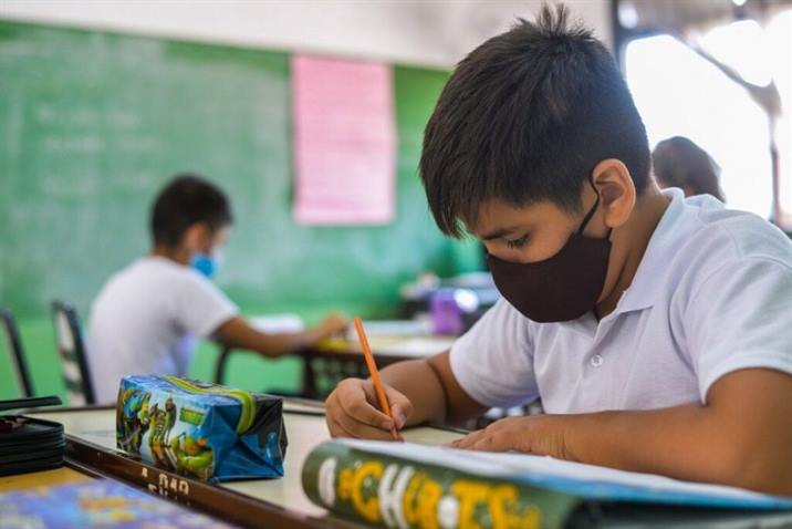 Anuncian una ayuda escolar de 20 mil pesos para empleados públicos Anuncian una ayuda escolar de 20 mil pesos para empleados públicos