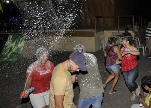 El carnaval se vivió a pleno en Fernández El carnaval se vivió a pleno en Fernández
