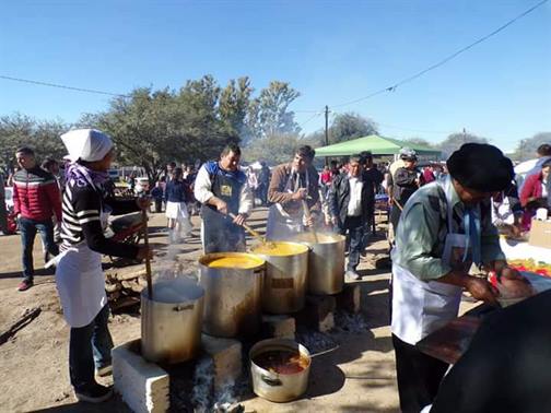 El Concurso de asado con cuero y locro criollo vuelve a Sumampa El Concurso de asado con cuero y locro criollo vuelve a Sumampa