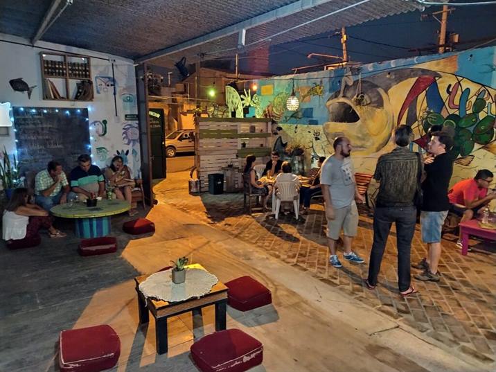 Artistas locales se unen en una movida solidaria para ayudar a la sala teatral Hércules