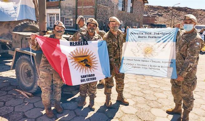 De Herrera al cerro Copahue, el sentido homenaje a Malvinas de una docente De Herrera al cerro Copahue, el sentido homenaje a Malvinas de una docente