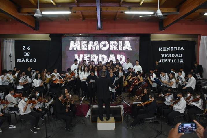 En un emotivo acto convocan a no repetir las atrocidades del pasado