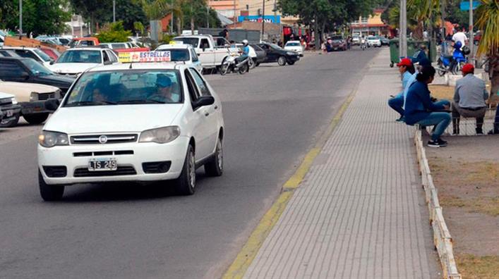 Tras el aumento, taxistas y remiseros bandeños se reunieron con Mirolo