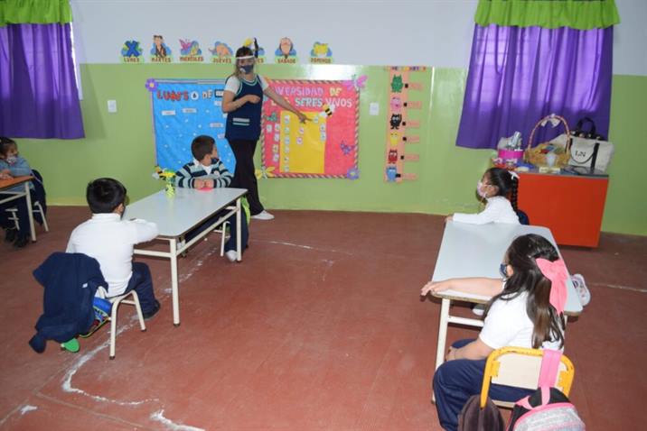 Llaman a cubrir cargos docentes en jardines de infantes de Capital Llaman a cubrir cargos docentes en jardines de infantes de Capital