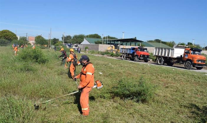 Exhortan a los capitalinos a colaborar contra el drama de los basurales