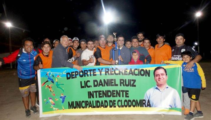 Exitoso campeonato de fútbol para celebrar los 129 años de Clodomira Exitoso campeonato de fútbol para celebrar los 129 años de Clodomira