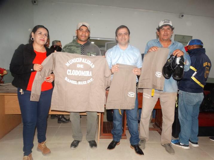 Destacan el rol de los empleados municipales para el desarrollo de Clodomira