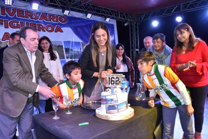 Habilitan importantes obras en el aniversario de Villa Figueroa