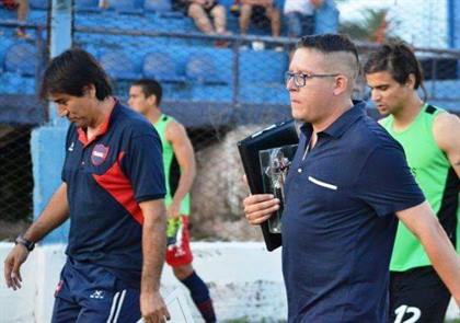 Martel dejó de ser el técnico de Güemes