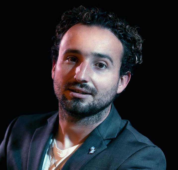 Periodista quimilense  presenta “La guerra de los 14 días”