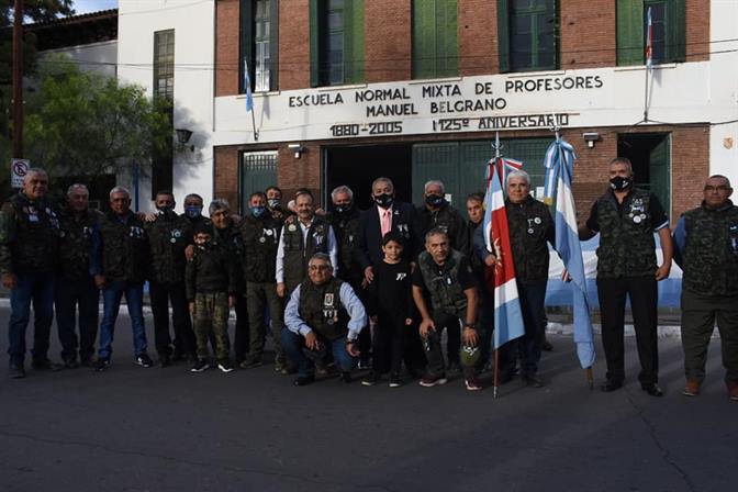 Emotiva recordación a los héroes de la guerra del Atlántico Sur Emotiva recordación a los héroes de la guerra del Atlántico Sur