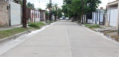 La Banda sumó pavimento en calles del barrio Paraíso