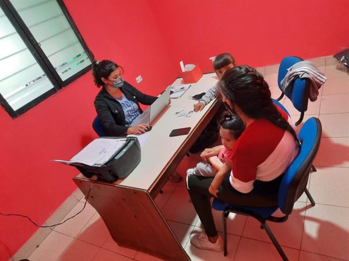 Los Quiroga: brindan atención gratuita para trámites digitales