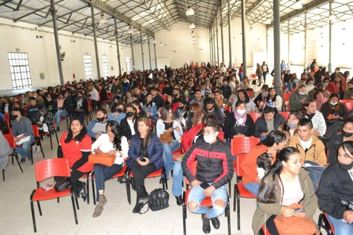 Cientos de censistas se capacitaron en Añatuya Cientos de censistas se capacitaron en Añatuya
