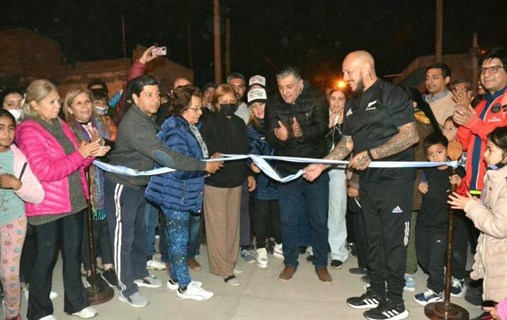 Inauguran una nueva obra de pavimentación en el barrio Villa Unión