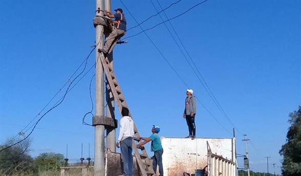 Amplían el alumbrado público en La Dársena