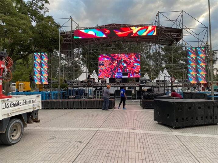 Las Termas se prepara para un sábado a pura fiesta