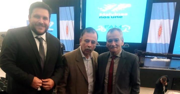 Pinto dijo presente en un importante acto en Buenos Aires Pinto dijo presente en un importante acto en Buenos Aires