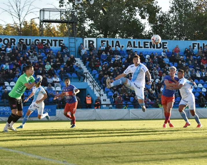 Temperley cortó la racha positiva de Güemes Temperley cortó la racha positiva de Güemes