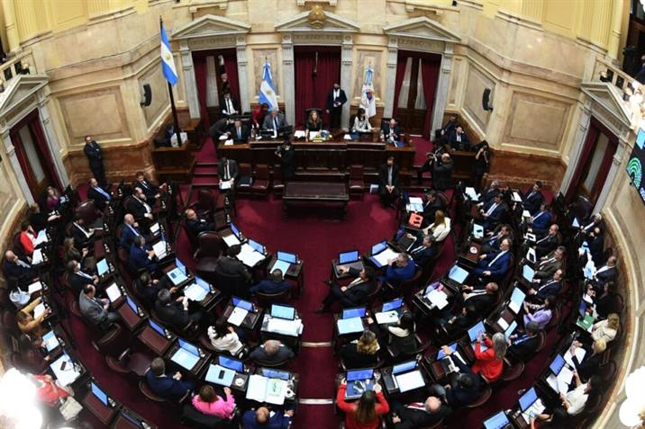Aprueban la creación del Fondo Nacional para la cancelación de la deuda con el FMI