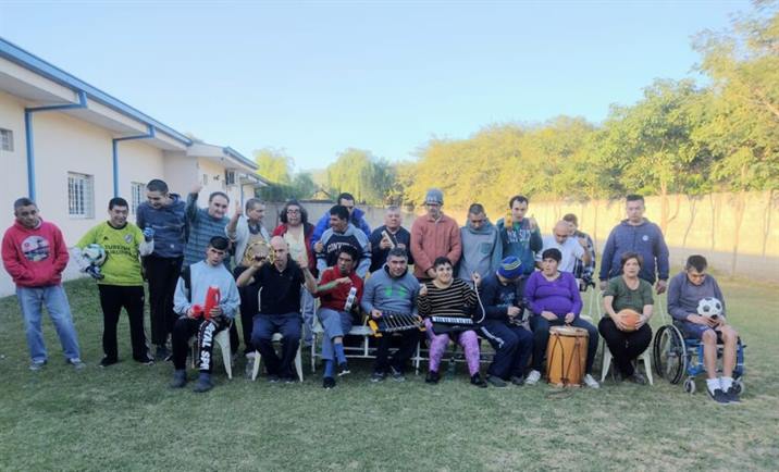 Residentes de la Clínica El Jardín te enseñan cómo crear un instrumento
