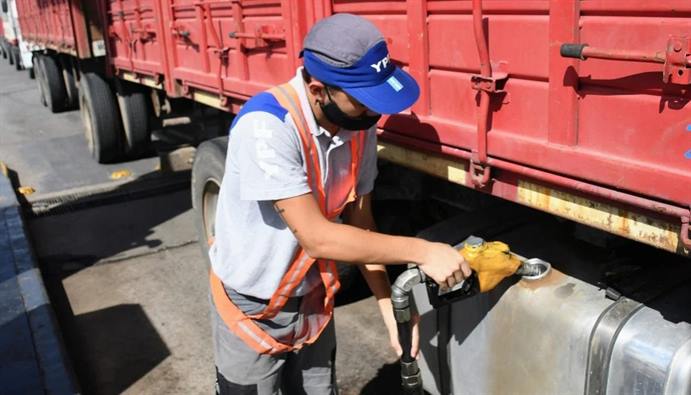 La Provincia denunció a las estaciones por sobreprecios en la venta de gasoil