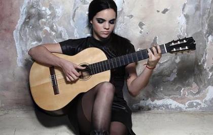 Loli Molina brindará un recital con entrada libre y gratuita en Santiago Loli Molina brindará un recital con entrada libre y gratuita en Santiago
