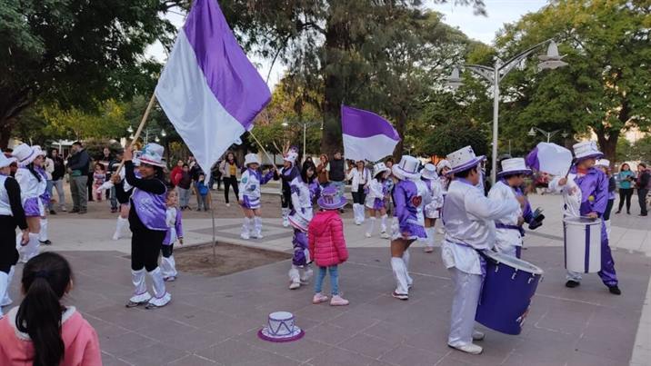 La Murga, música y el baile reunieron a los vecinos de Frías La Murga, música y el baile reunieron a los vecinos de Frías