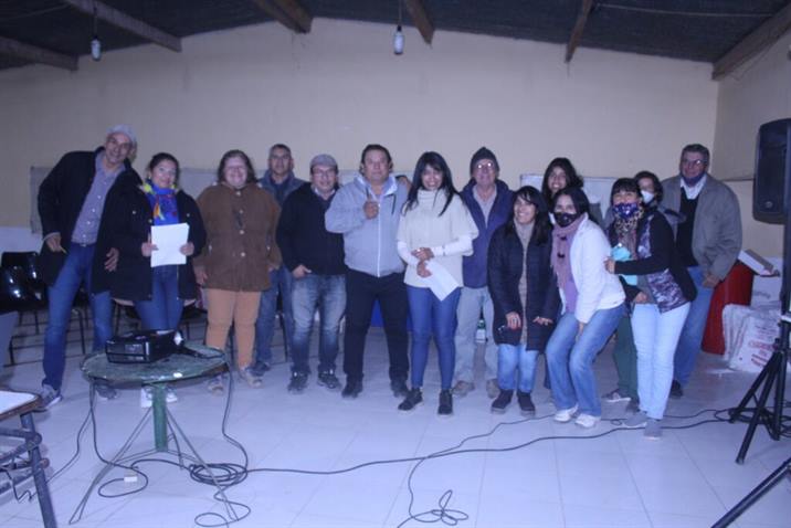 Productores de Col. El Simbolar se capacitaron sobre mercados de consumo Productores de Col. El Simbolar se capacitaron sobre mercados de consumo