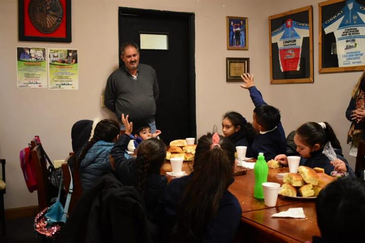 Estudiantes de la Escuela San Francisco de Asís visitaron la Municipalidad de Quimilí